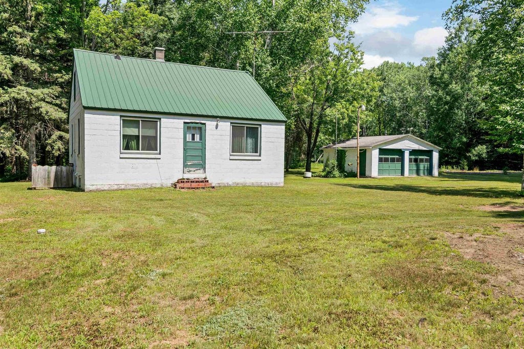 Photo of W12818 Ranch ROAD, Crivitz, WI 54114 (MLS # 50330053)