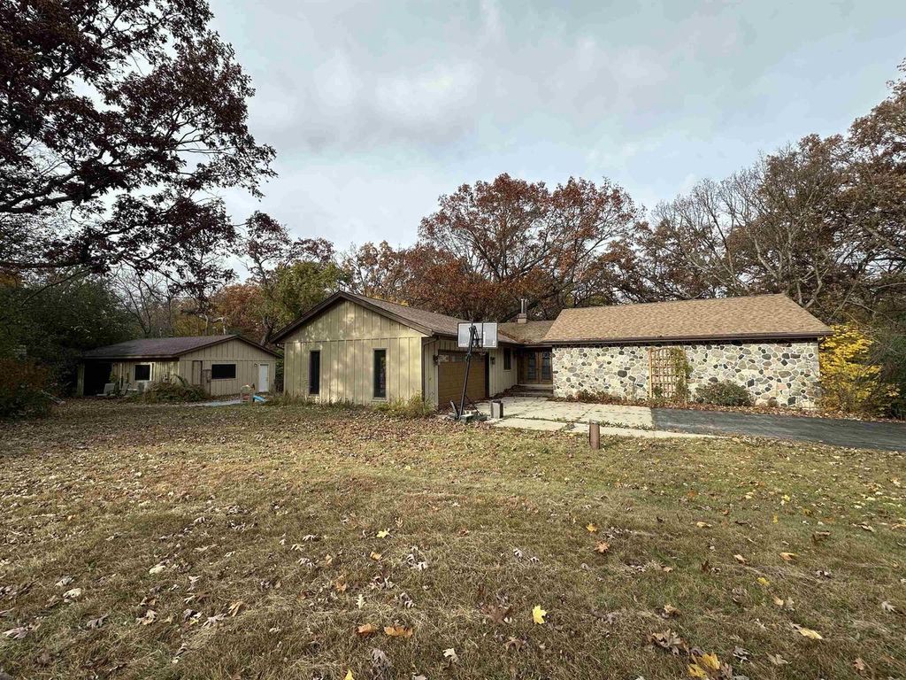 Photo of 3919 E Mustang COURT, Milton, WI 53563 (MLS # 2012166)