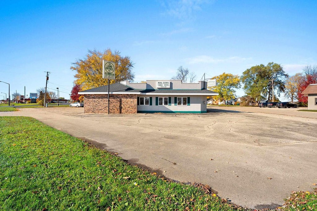 Photo of 101 County Road B, Coleman, WI 54112 (MLS # 50335135)