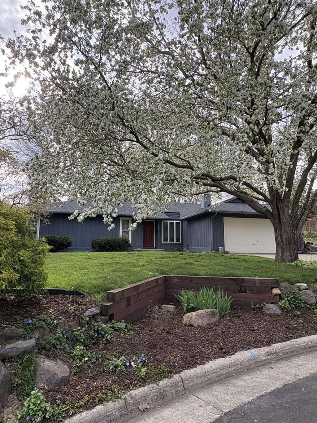 Photo of 1534 Sellery STREET, Middleton, WI 53562 (MLS # 2021926)