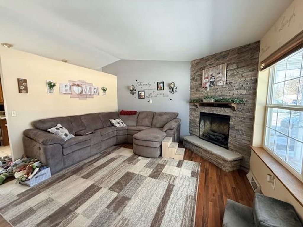 Photo of 5906 Lawndale STREET, Weston, WI 54476 (MLS # 22600303)