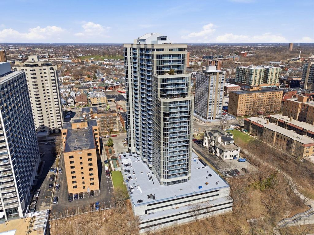 Photo of 1660 N Prospect AVENUE #812, Milwaukee, WI 53202 (MLS # 1957339)