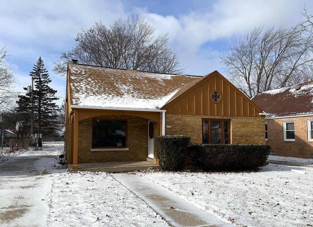 Photo of 4557 N 42nd STREET, Milwaukee, WI 53209 (MLS # 1947404)