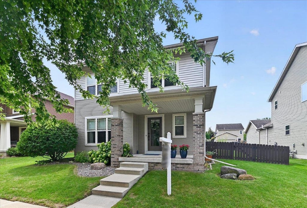 Photo of 6107 Arrowpoint WAY, Mcfarland, WI 53558 (MLS # 2030338)