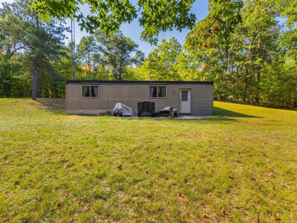 Photo of N11104 Evans Hill ROAD, Crivitz, WI 54114 (MLS # 50334415)