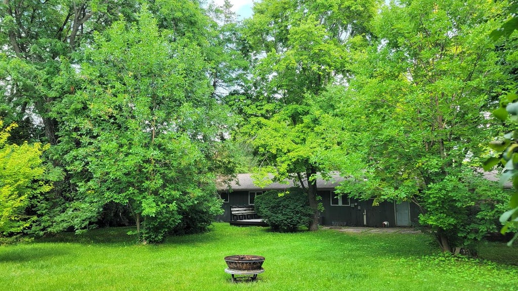 Photo of 1354 Sylvan WAY, West Bend, WI 53095 (MLS # 1976002)