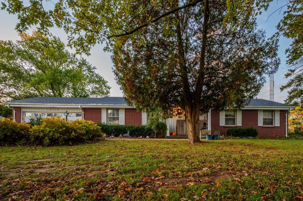 Photo of 16535 Plank ROAD, Union Grove, WI 53182 (MLS # 1944270)