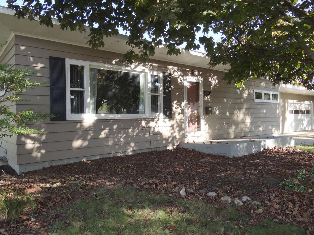 Photo of 1046 N Ringold STREET, Janesville, WI 53545 (MLS # 2034527)
