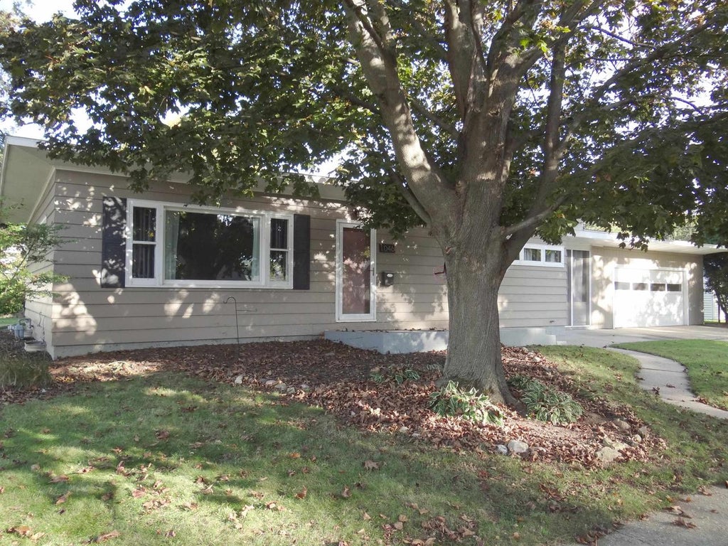 Photo of 1046 N Ringold STREET, Janesville, WI 53545 (MLS # 2034527)