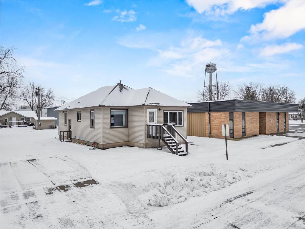 Photo of 107 E Wendell STREET, Spencer, WI 54479 (MLS # 22600178)