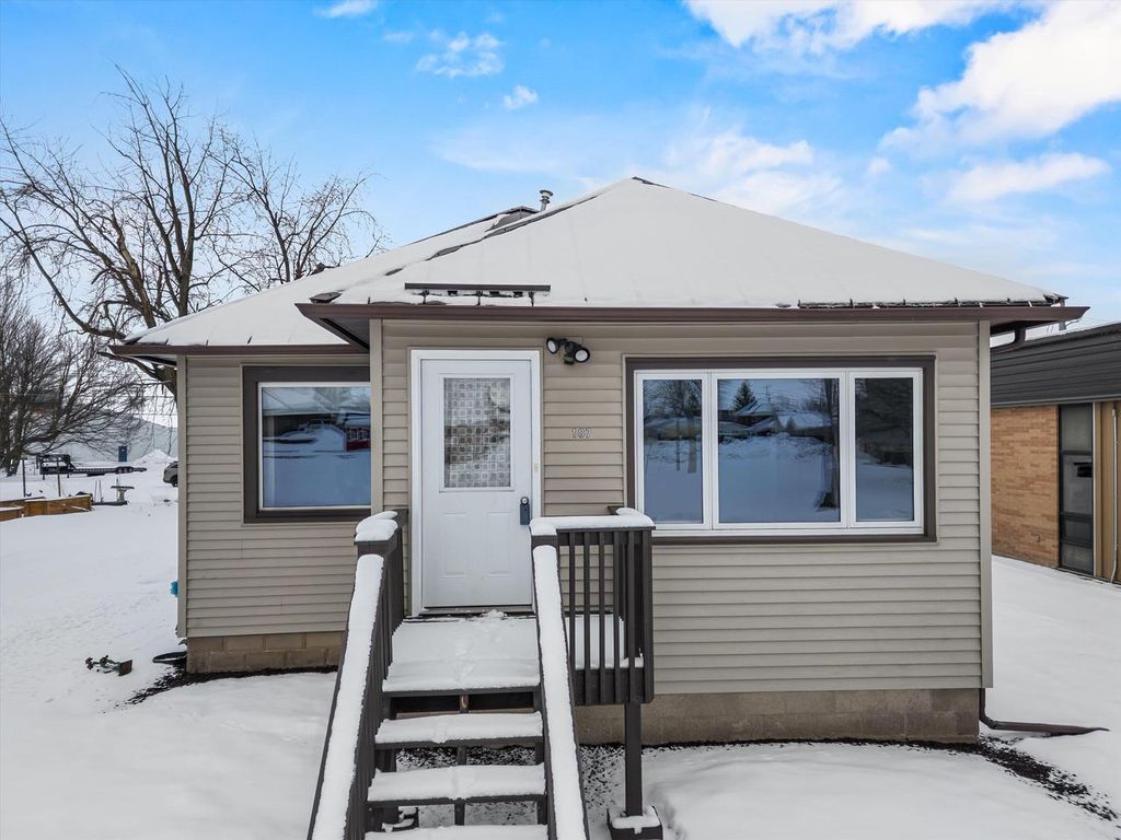 Photo of 107 E Wendell STREET, Spencer, WI 54479 (MLS # 22600178)