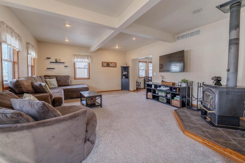 Photo of 1112 Dove STREET, Oshkosh, WI 54902 (MLS # 50321262)