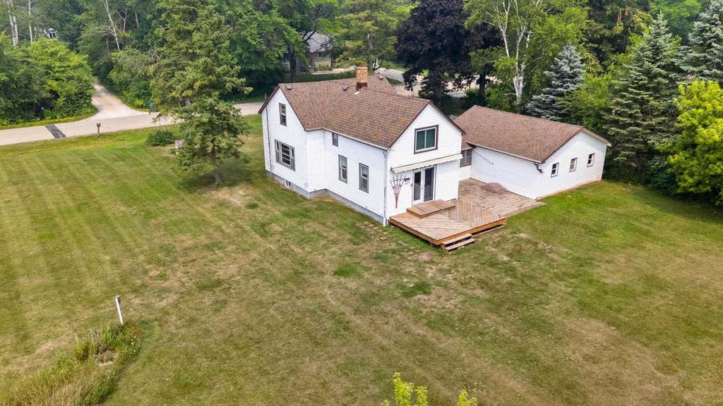 Photo of 1041 Black Wolf AVENUE, Oshkosh, WI 54902 (MLS # 50329353)