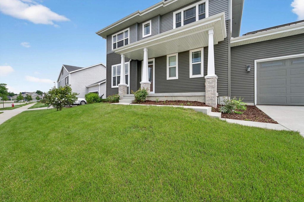 Photo of 9720 Winter Basil DRIVE, Verona, WI 53593 (MLS # 2031878)