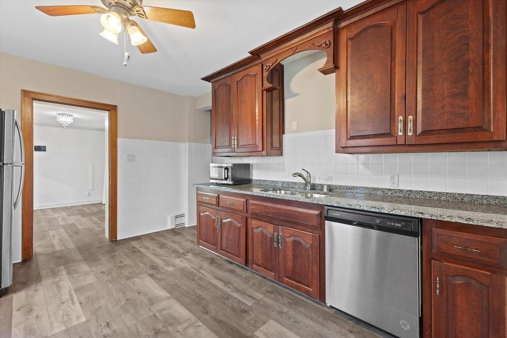 Photo of 2001 W Bender ROAD, Glendale, WI 53209 (MLS # 1960490)