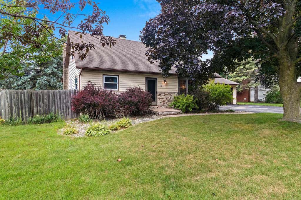 Photo of 1412 Linda AVENUE, Menasha, WI 54952 (MLS # 50330733)