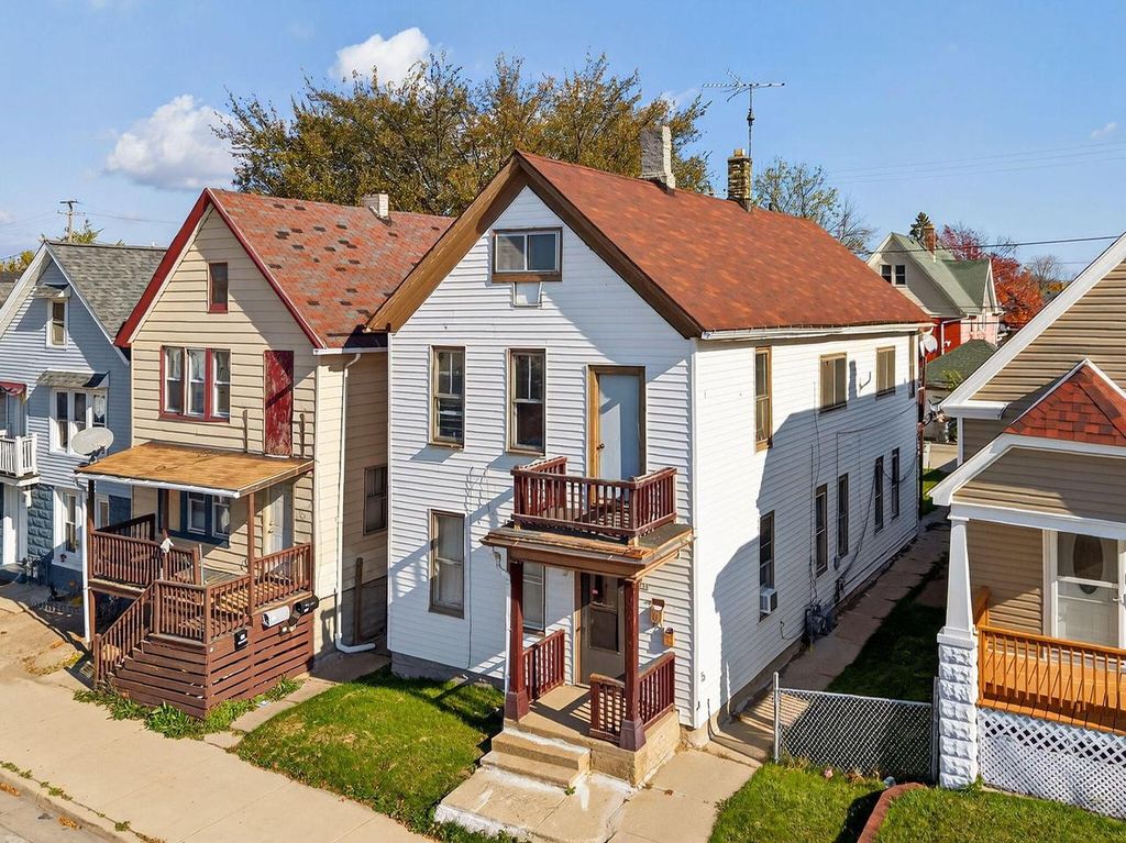 Photo of 1930 S 13th STREET, Milwaukee, WI 53204 (MLS # 1941674)