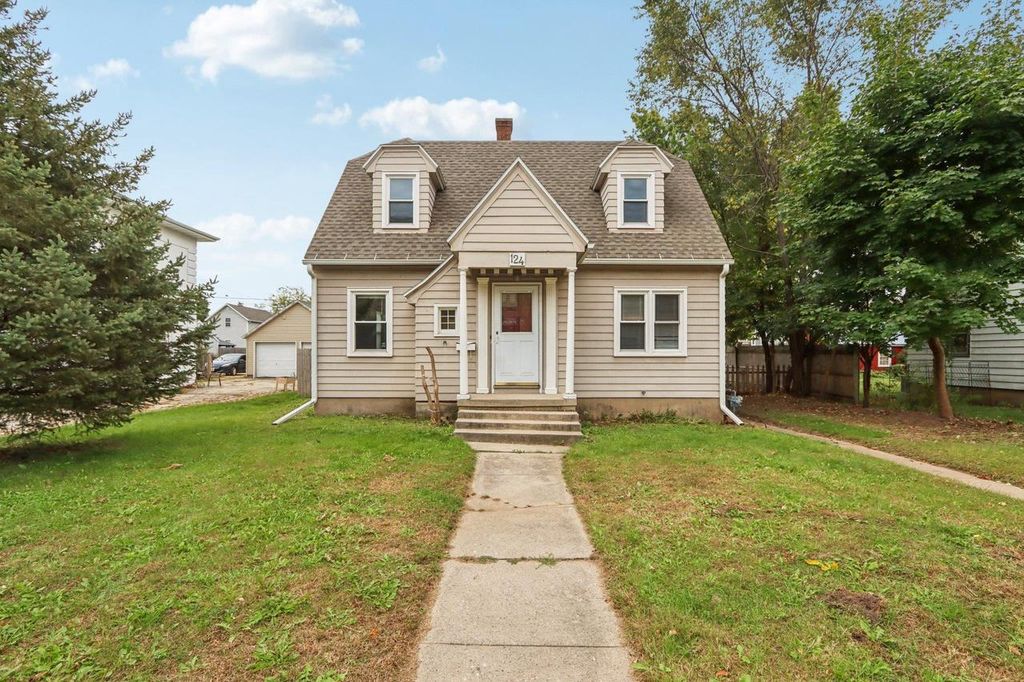 Photo of 124 W Franklin STREET, Portage, WI 53901 (MLS # 2011663)