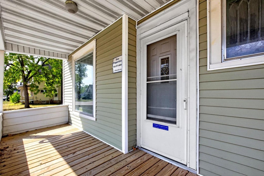 Photo of 1103 Cherry STREET, Oshkosh, WI 54901 (MLS # 50332070)