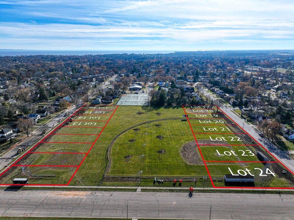 Photo of 730 Elm STREET, Neenah, WI 54956 (MLS # 50318677)