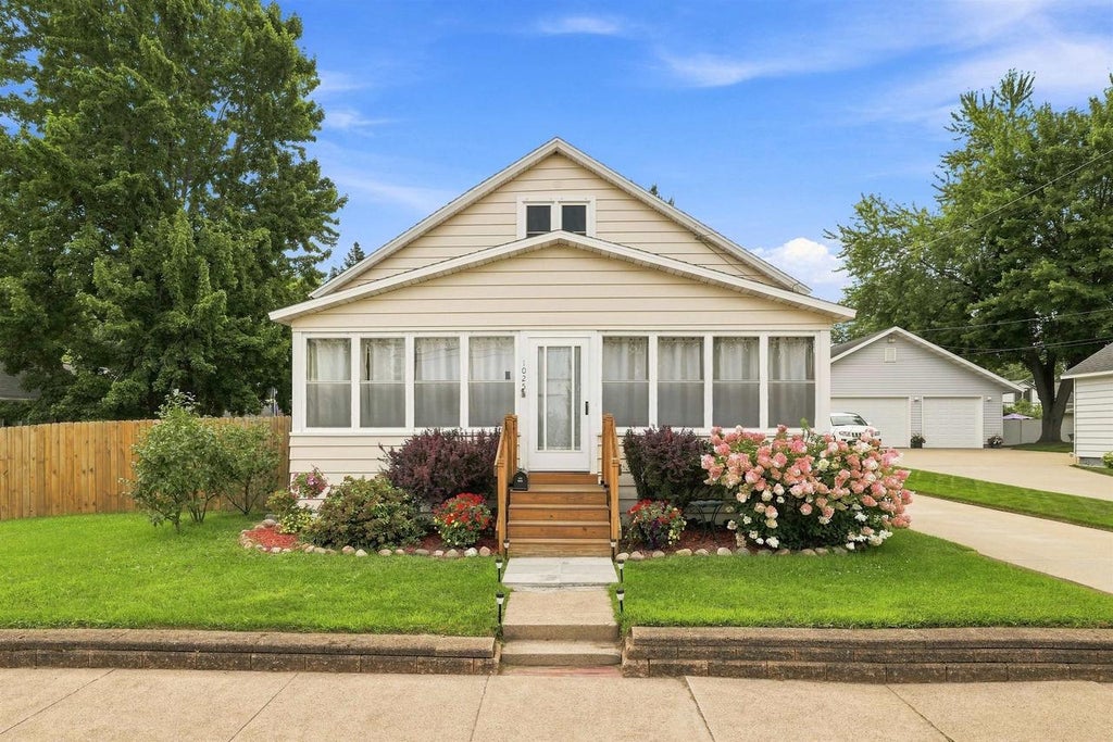 Photo of 1025 Matilda STREET, Stevens Point, WI 54481 (MLS # 22604039)