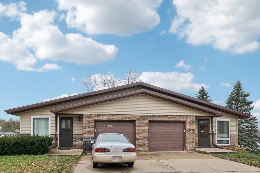 Photo of 105-107 W Garfield STREET, Mount Horeb, WI 53572 (MLS # 2015020)