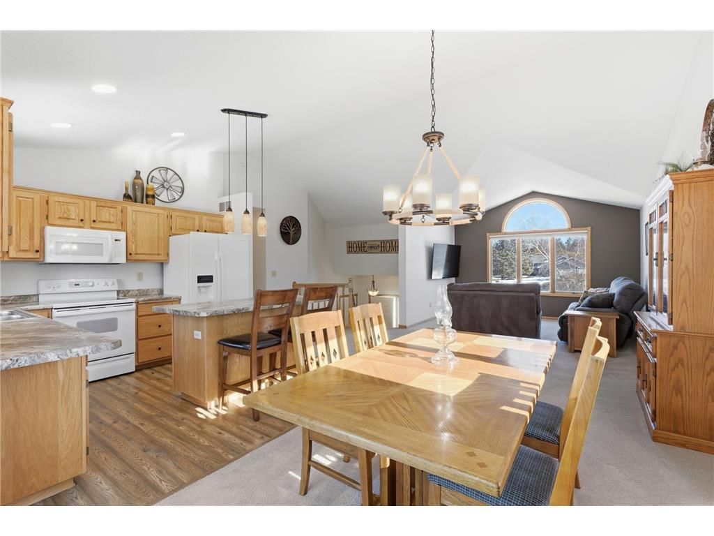 Photo of 602 Summerfield CIRCLE, Hudson, WI 54016 (MLS # 7018696)