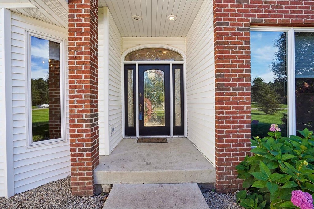 Photo of 7370 Wilburn ROAD, Sun Prairie, WI 53590 (MLS # 2032717)