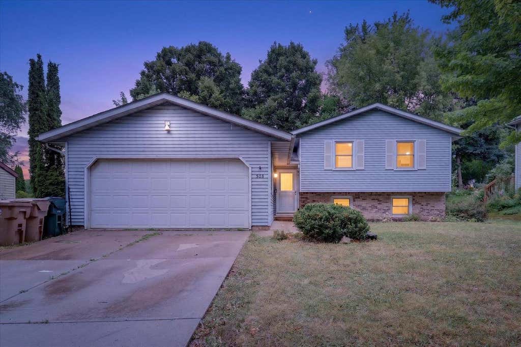 Photo of 518 Seven Nations DRIVE, Madison, WI 53713 (MLS # 2027108)