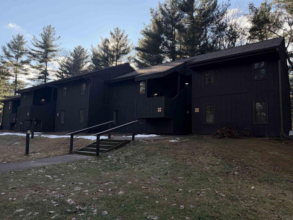 Photo of 9 Pine TRAIL, Wisconsin Dells, WI 53965 (MLS # 2014619)