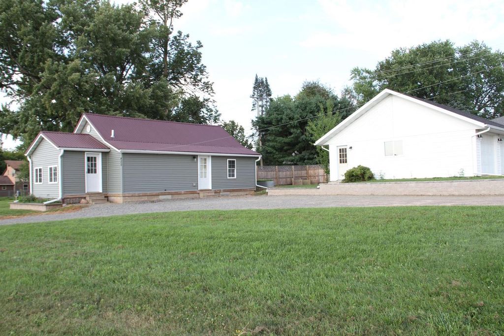 Photo of 420 S Main STREET, Granton, WI 54436 (MLS # 22600500)