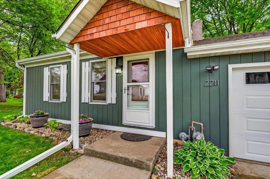 Photo of 2211 Colladay Point DRIVE, Stoughton, WI 53589 (MLS # 2022431)