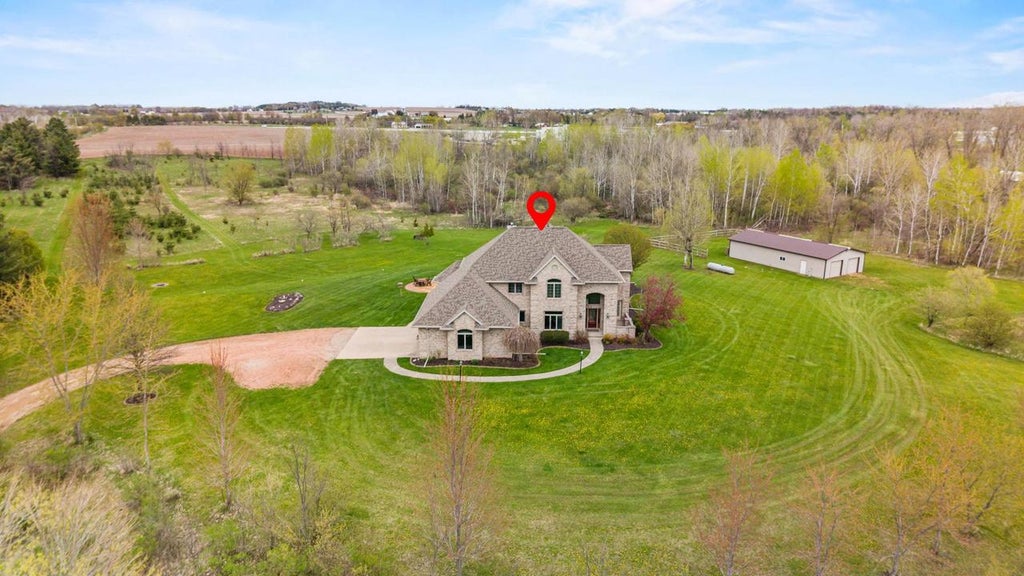 Photo of W7828 Hillview ROAD, Hortonville, WI 54944 (MLS # 50331291)