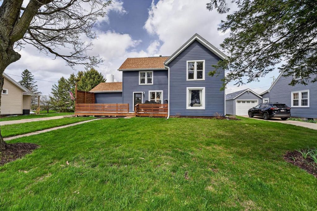 Photo of 214 E Coates AVENUE, Monticello, WI 53570 (MLS # 2017055)