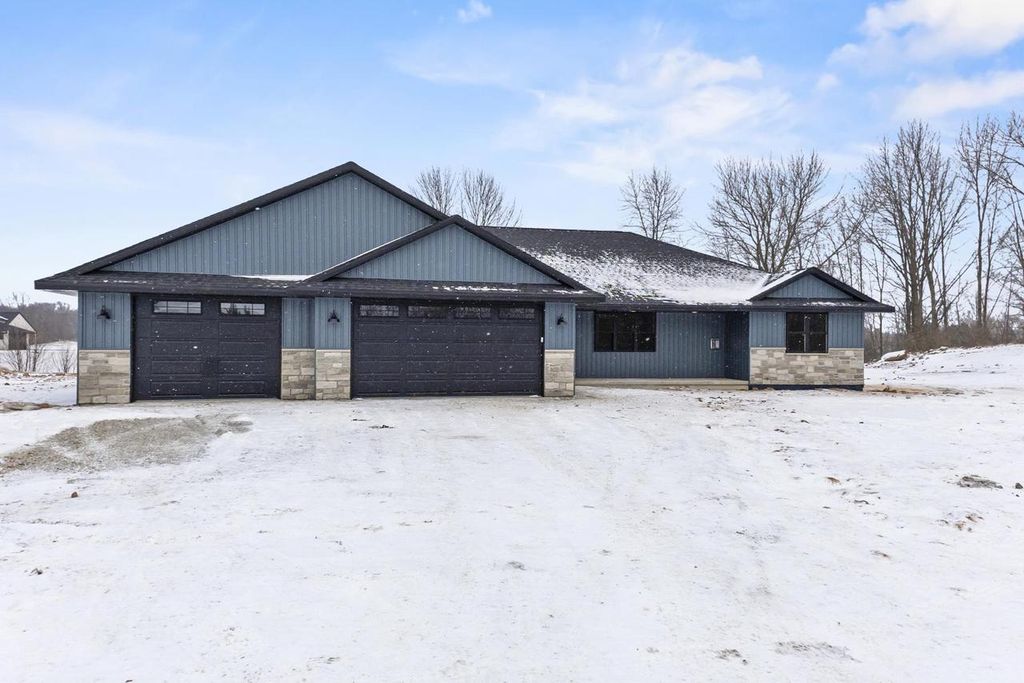 Photo of 6340 Hidden Hills COURT, Denmark, WI 54208 (MLS # 50320315)