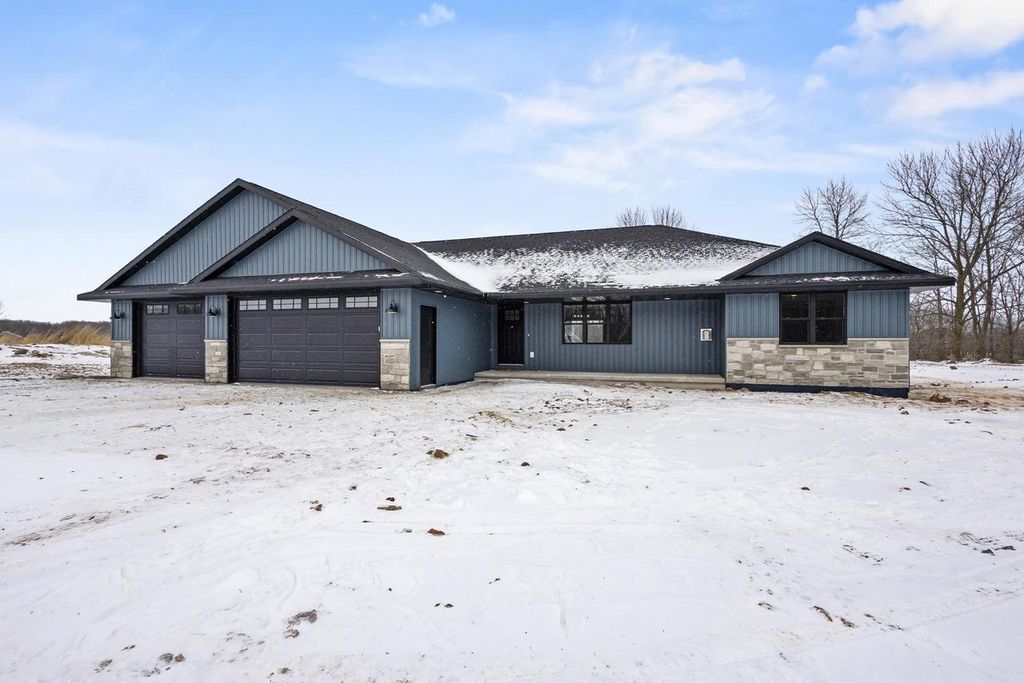 Photo of 6340 Hidden Hills COURT, Denmark, WI 54208 (MLS # 50320315)