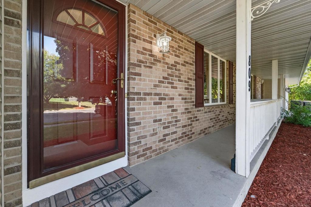 Photo of 809 Southbound DRIVE, Deforest, WI 53532 (MLS # 2013442)