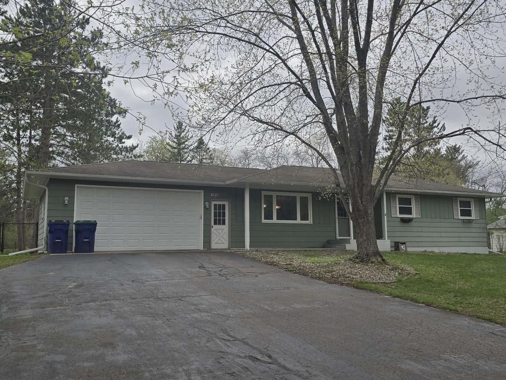 Photo of N2621 Woodland CIRCLE, Waupaca, WI 54981 (MLS # 50324362)