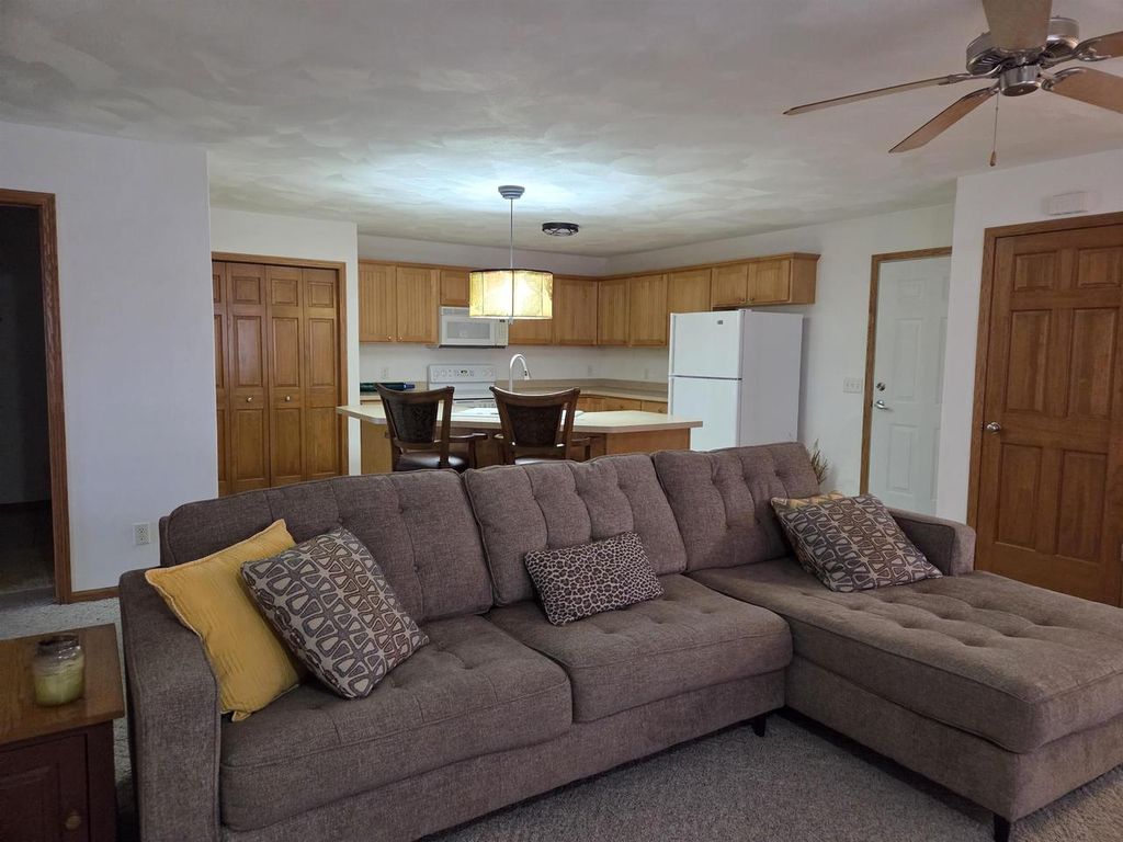 Photo of 637 Garfield AVENUE, Evansville, WI 53536 (MLS # 2018971)