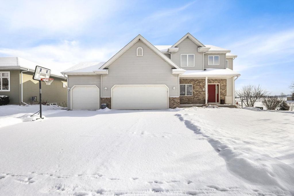 Photo of 423 Fargo TRAIL, Middleton, WI 53562 (MLS # 2014124)