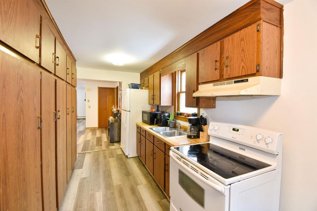 Photo of 409 W Parker STREET, WI 54983 (MLS # 22600237)