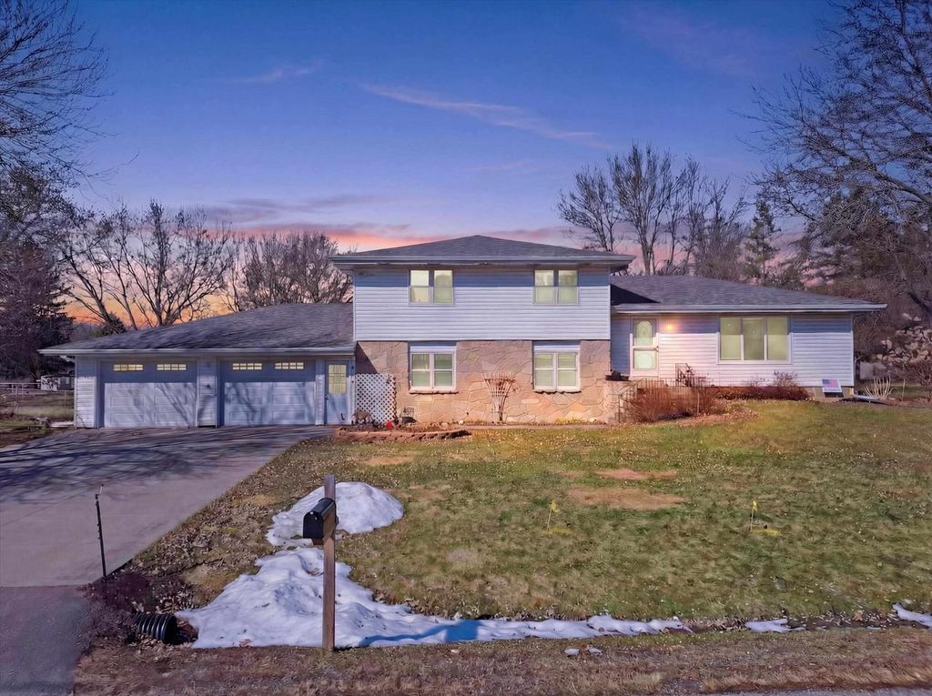 Photo of 1906 S Cedar AVENUE, Marshfield, WI 54449 (MLS # 22601275)