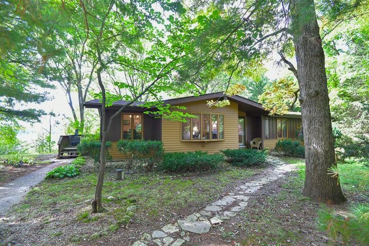 Photo of 8566 226th AVENUE, Salem, WI 53168 (MLS # 1982726)