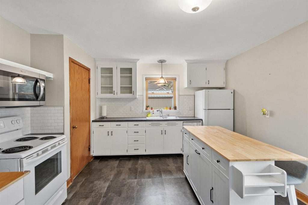 Photo of 2141 Mc Culloch STREET, Stevens Point, WI 54481 (MLS # 22605415)
