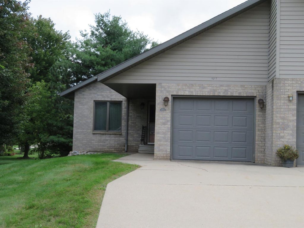 Photo of 1617 Spruce COURT, Shawano, WI 54166 (MLS # 50332965)