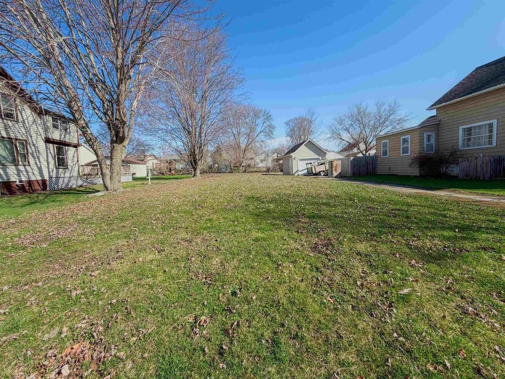 Photo of 812 Broad STREET, Menasha, WI 54952 (MLS # 50323726)