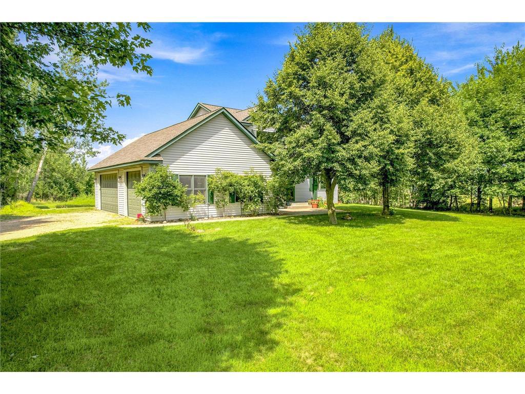 Photo of 844 Moonbeam ROAD, Hudson, WI 54016 (MLS # 7112010)