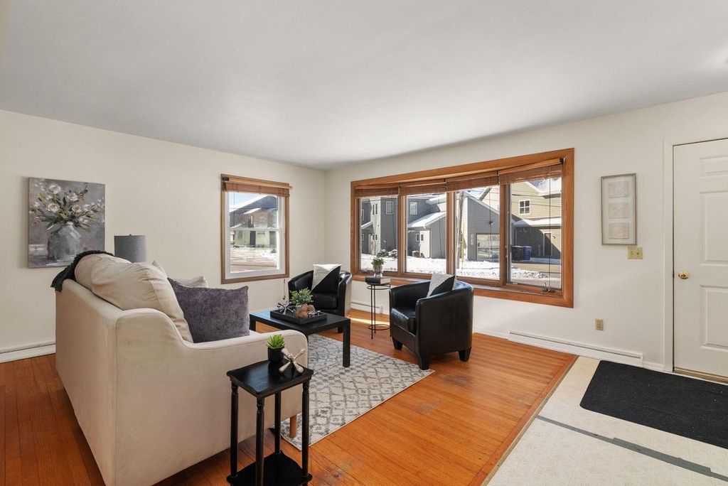 Photo of 2845 Tomahawk COURT, Middleton, WI 53562 (MLS # 2013318)