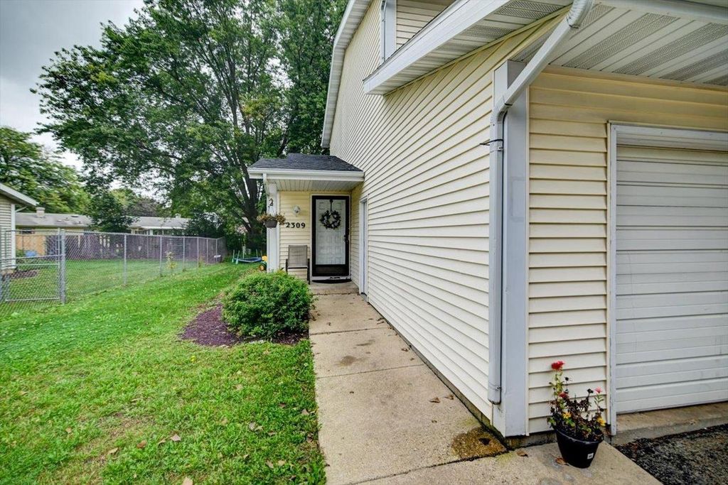 Photo of 2309/2311 McKenna BOULEVARD, Madison, WI 53711 (MLS # 2011527)