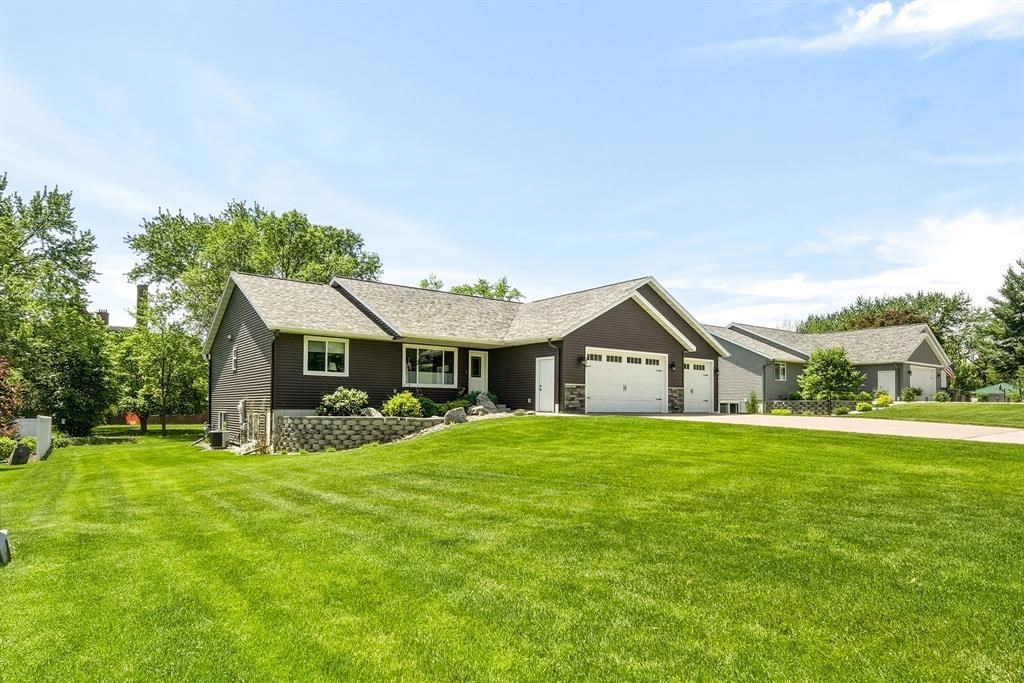 Photo of 329 Rutledge STREET, Chippewa Falls, WI 54729 (MLS # 1601557)